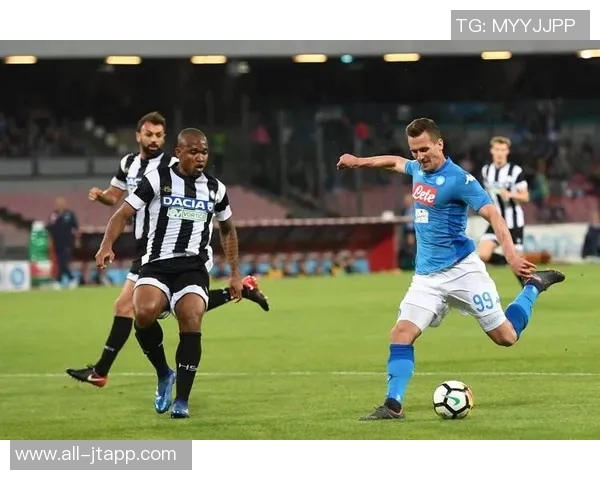 尤文那不勒斯争抢热那亚边卫库菲阿森纳可获转售分成