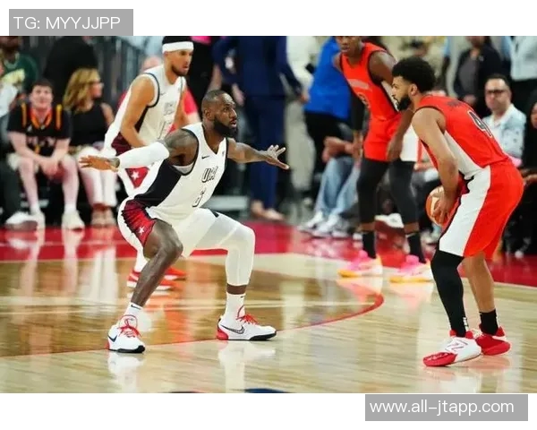 爱德华兹首节表现出色7投5中斩获12分并贡献1次抢断 爱德华兹首节表现出色7投5中斩获12分并贡献1次抢断