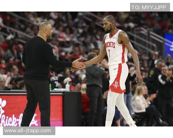 皮尔斯称文班具备杜兰特与字母哥特质若健康将成联盟最强球员