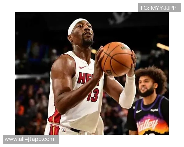 马威称赞阿德巴约三分表现出色并反思防守调整时机问题